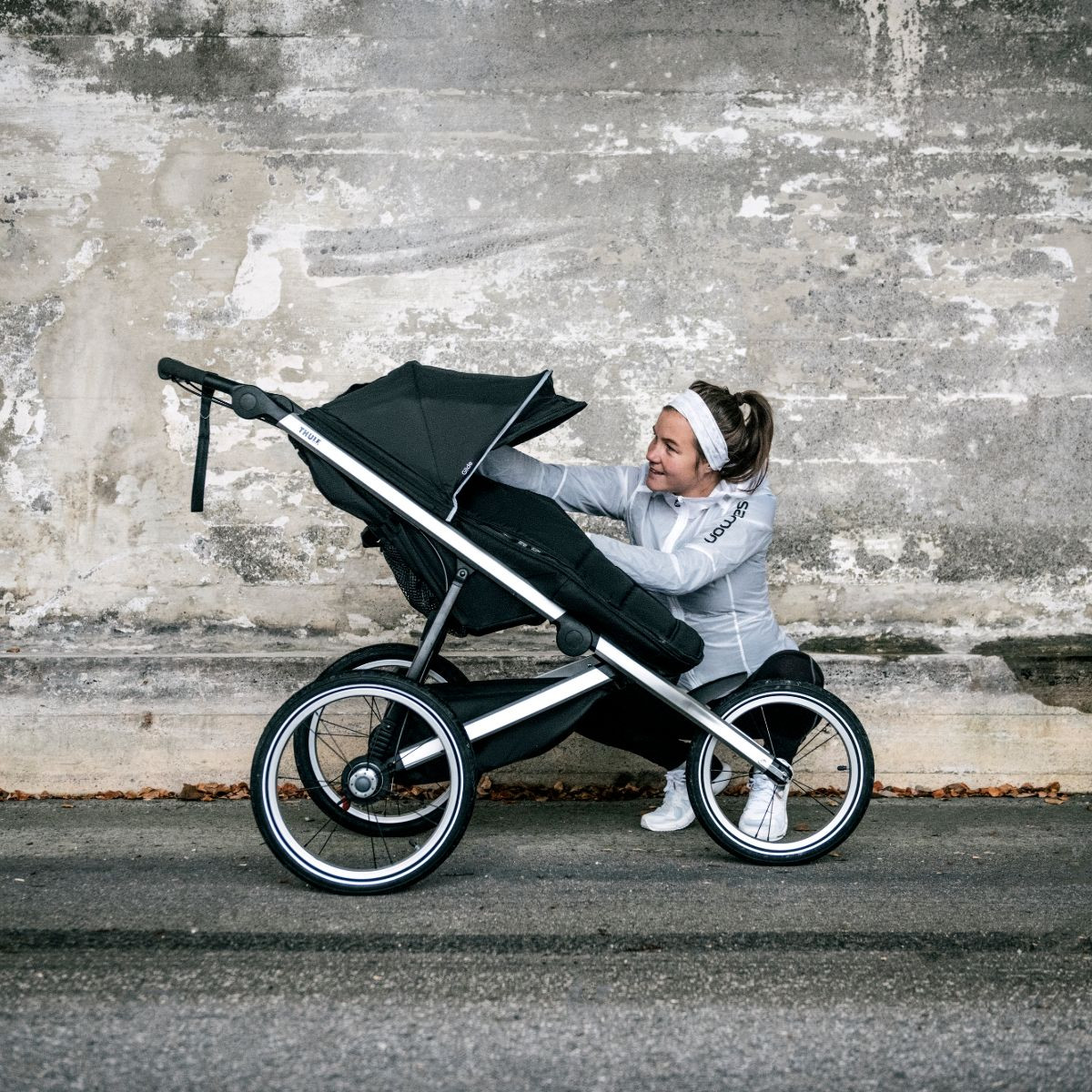 Thule Glide 2 Jogging Stroller - Black/Silver Frame.