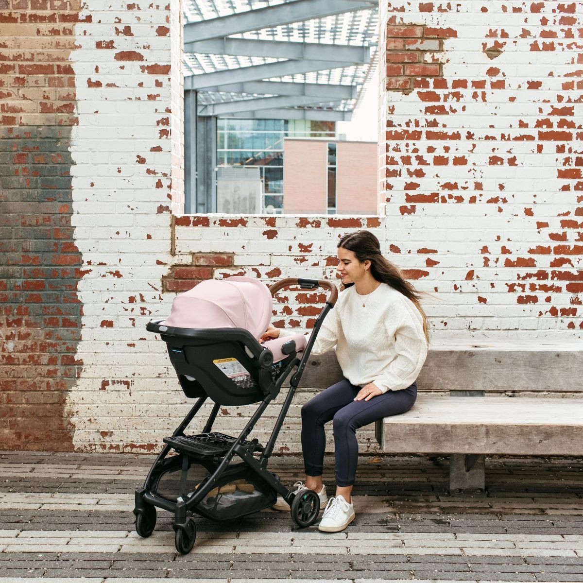 UPPAbaby Mesa V2 Infant Car Seat - Alice.